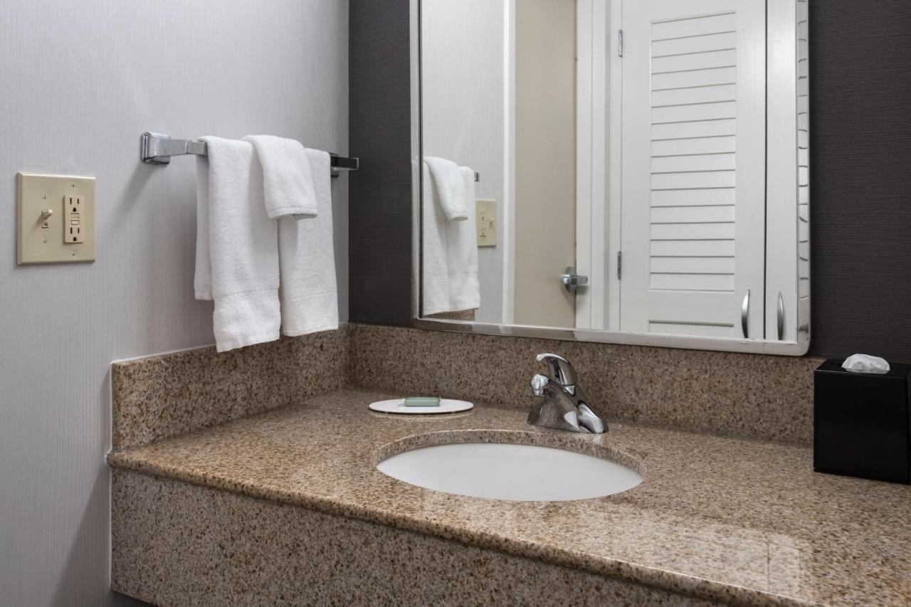 Courtyard By Marriott Baltimore Hunt Valley Bagian luar foto