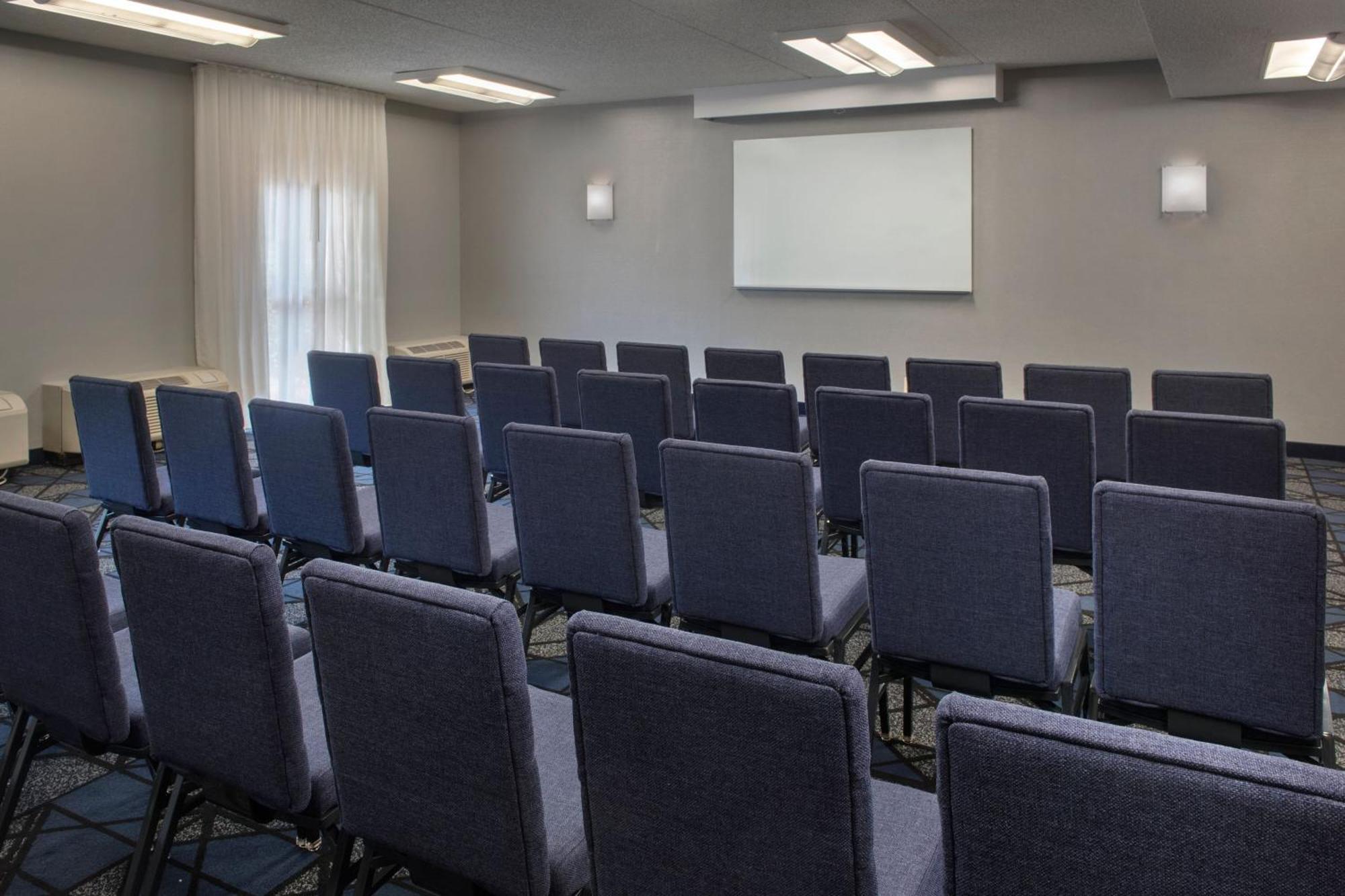 Courtyard By Marriott Baltimore Hunt Valley Bagian luar foto